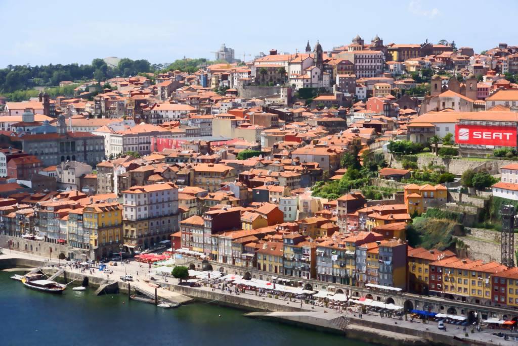 セーラ・ド・ピラール修道院より世界遺産　ＰＯＲＴ　旧市街　　ポルトガル